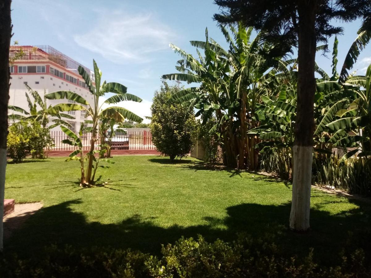 Hotel Cipreses Ixmiquilpan Bagian luar foto