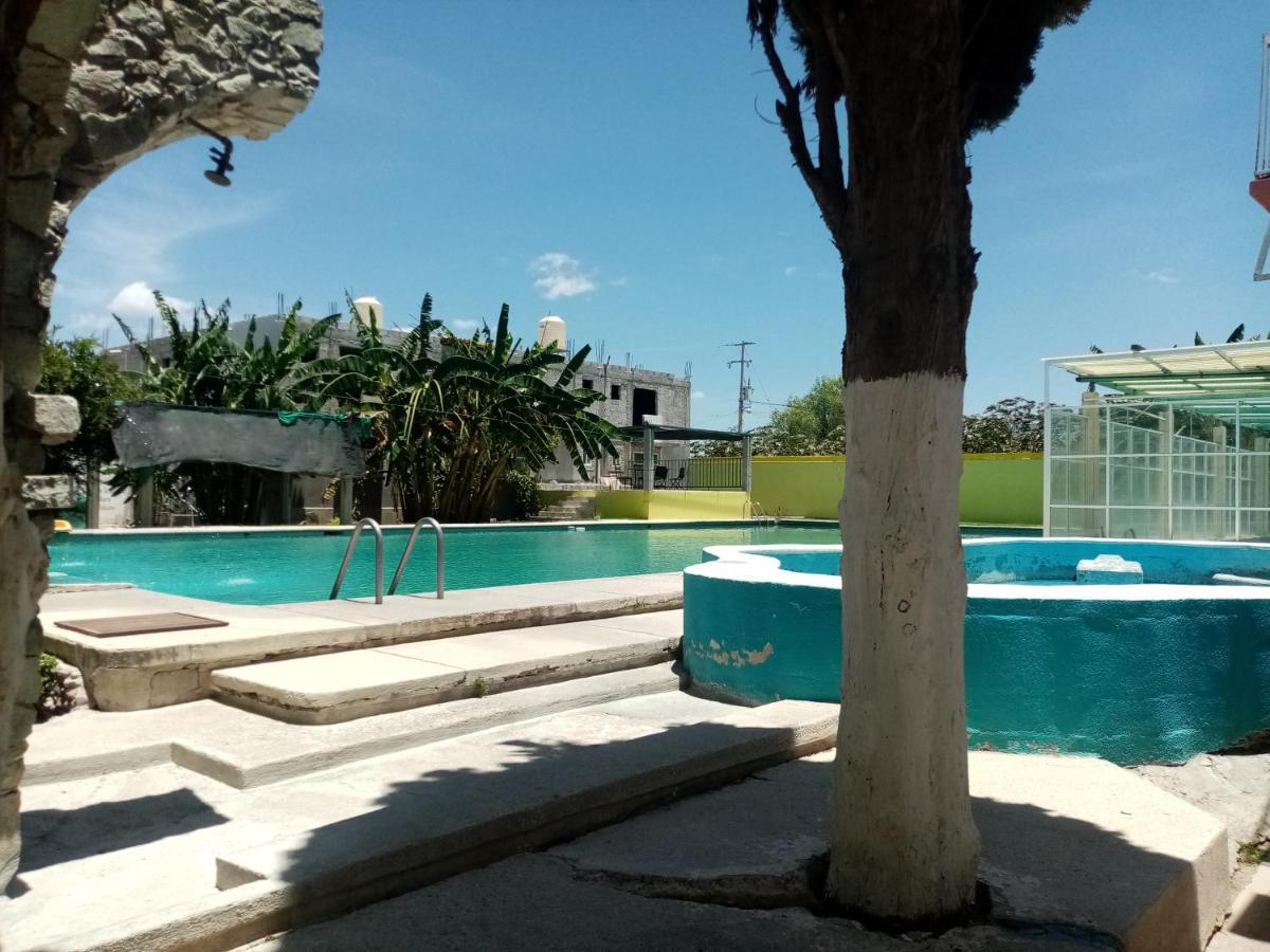 Hotel Cipreses Ixmiquilpan Bagian luar foto